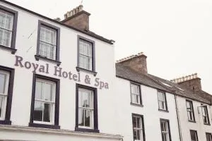 Royal Hotel - Letham
