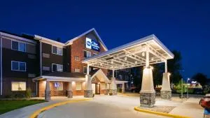 Best Western Harvest Inn & Suites - Park River