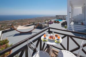 Belle Etoile Villas Santorini Greece