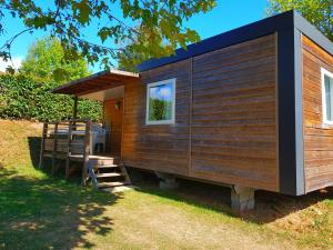 Campings Camping La Grappe Fleurie : photos des chambres