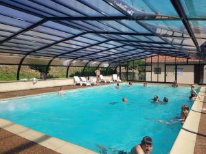 Campings Camping La Grappe Fleurie : photos des chambres