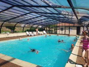 Campings Camping La Grappe Fleurie : photos des chambres