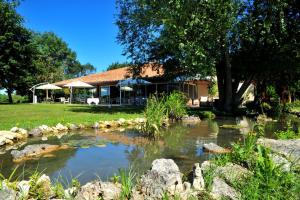 Hotels Les Jardins du Lac : photos des chambres