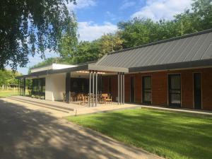 Pension Moh&aacute;csi Vend&eacute;gh&aacute;z &eacute;s Lovasklub Moh&aacute;cs Hungary