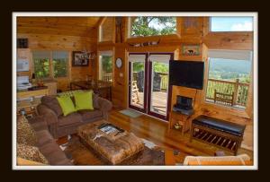 Two-Bedroom House room in Heintooga Cabin