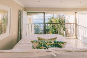 Bronze Beach Villa