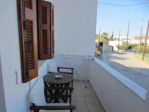 Katerina Apartments Milos Greece