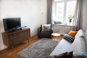 Warsaw Concierge Bracka Retro flat