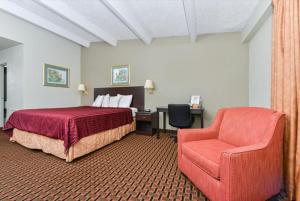 Standard Double Room - Non-Smoking room in Americas Best Value Inn Sarasota