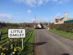 Moat Cottage Barns