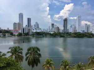 Apartamento con hermosa vista y cerca de playas