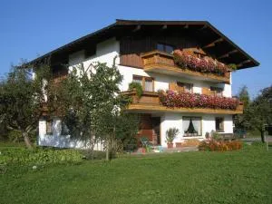 Gästehaus Grünbacher - 施文特