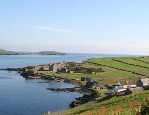 Roadside Cottage - Boddam
