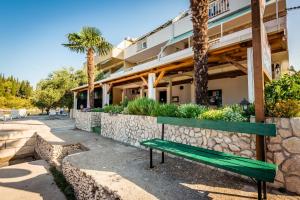 Apartments Galeb