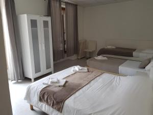 Hotel Notre Dame photo 18