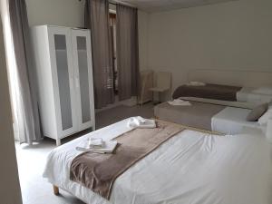 Hotels Hotel Notre Dame : photos des chambres