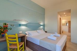 Triple Room with Sea View room in Sofia's Lovely Rooms