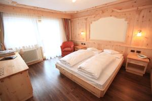 Superior Double or Twin Room room in Hotel Renè