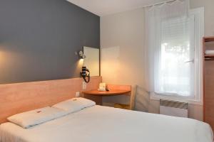 Hotels KYRIAD DIRECT Orleans - La Chapelle St Mesmin : photos des chambres