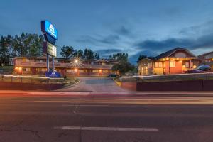 Canadas Best Value Inn Chinook Station