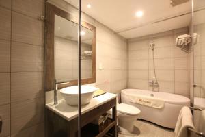 Minh Tam Hotel & Spa 32