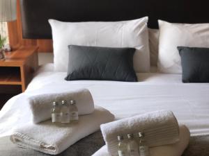 Manor Hills Guest Lodge