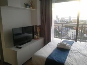 SimplyComfy Apartment by Patsamon