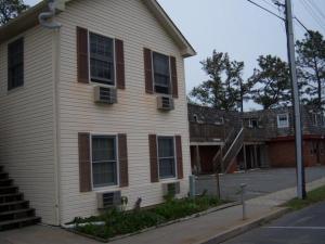 Summer Place Hotel