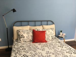 The PLovediv Button Square Apartment