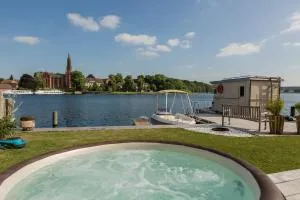 Ringelnatz Inselhotel - Malchow