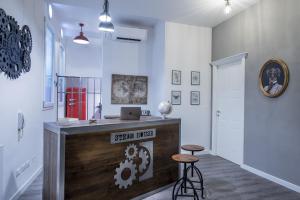 Steam House Room & Breakfast