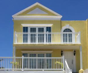 Townhome in Little Bay Country Club