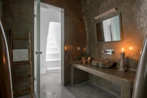 Amorous Villa-By Senses Collection Santorini Greece