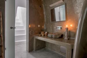 Amorous Villa-By Senses Collection Santorini Greece