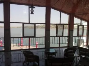 Complex Domneasca - Amara