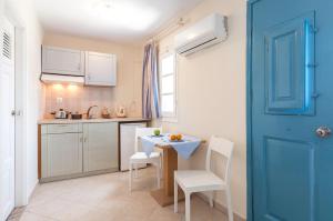 Studio with Sea View (2 Adults) room in Ambiance Studios