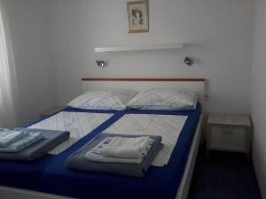 One-Bedroom Apartment with Terrace and Sea View room in Apartments by the sea Razanj Rogoznica - 12733