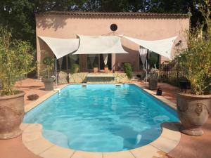 4 star Коттедж Villa Santa Giulia Provence Ла-Рок-д'Антерон Франция