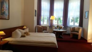 Double Room with Shower room in Hotel-Pension Seeblick