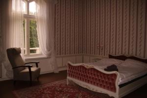 Manor Double Room room in Kartanohotelli Karhulan Hovi