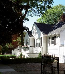 The Town Cottage