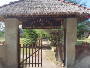 Sasak Island Bungalows