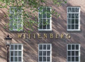 Wittenberg hotel, 
Amsterdam, Netherlands.
The photo picture quality can be
variable. We apologize if the
quality is of an unacceptable
level.