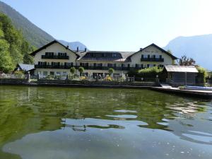 Hotel Hotel Haus Am See - Hallstatt Lake Obertraun Austria