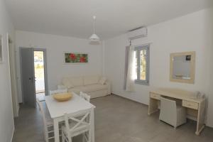 Thomas Apartments in Katapola Amorgos Greece