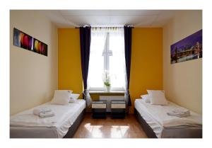 Deluxe Twin Room with Private Bathroom room in 3 City Hostel