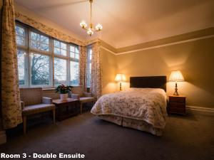 Deluxe Double Room with Shower room in Sandfield Guest House