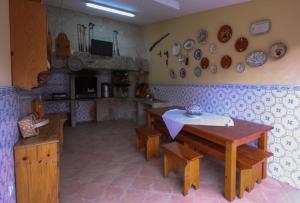 Four-Bedroom House room in Quinta da Toural