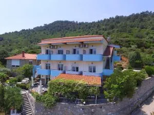 Haus Sofis - 基尼拉