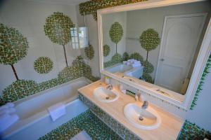 Auberge De La Calanque